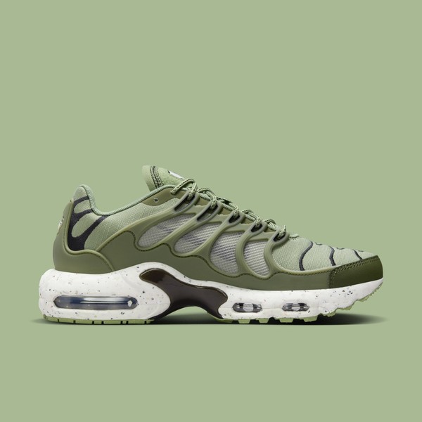 Air max plus olive green sales